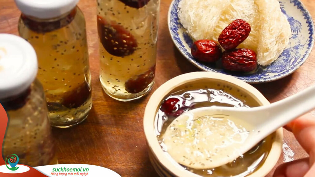Hướng-dẫn-Chưng-tổ-yến-đường-phèn-táo-đỏ-hạt-chia2